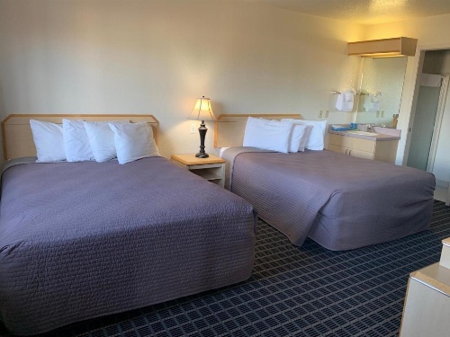 Surfside Resort image 1