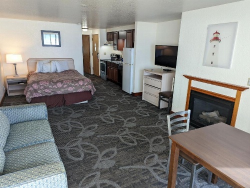 Surfside Resort image 21