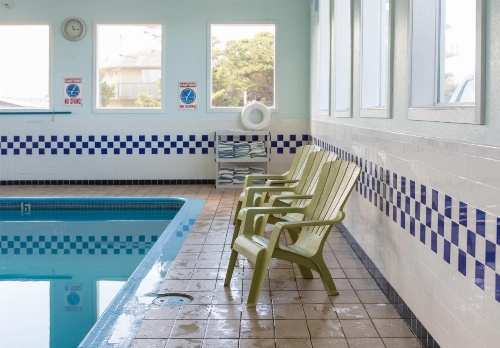 Surfside Resort image 37
