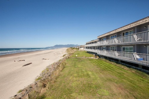 Surfside Resort image 38