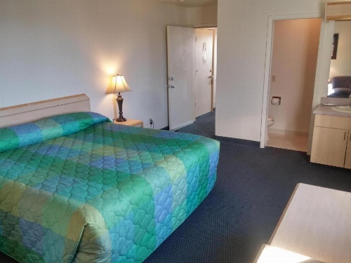 Surfside Resort image 7